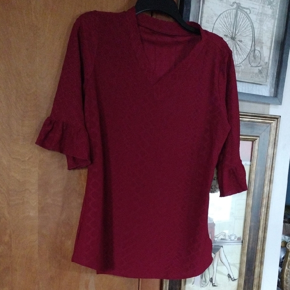 Lomon Tops - Elegant Red Women's Top Brand New